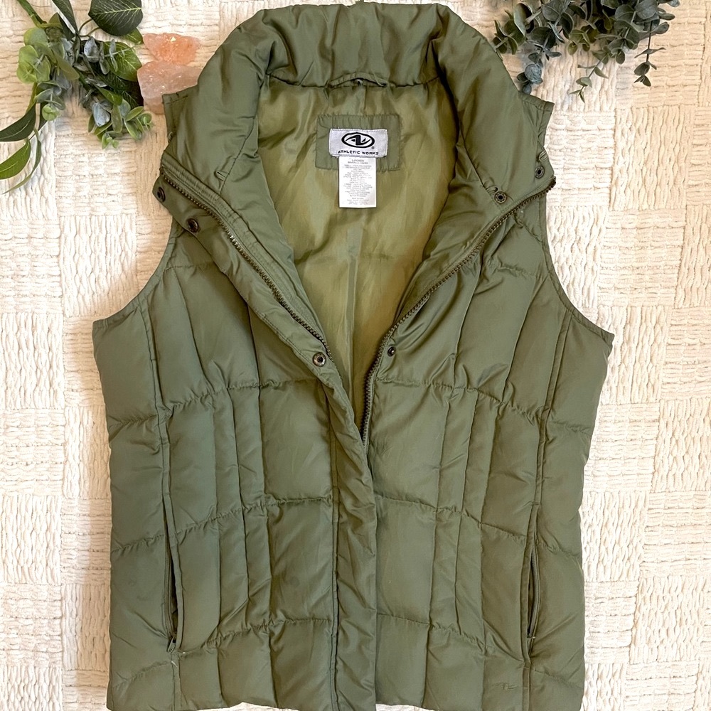 Green Puffy Vest Size S